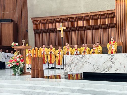 18.10.2025 – Relikwie bł. Stanisława Kostki Starowieyskiego w Świątyni Opatrzności Bożej w Warszawie