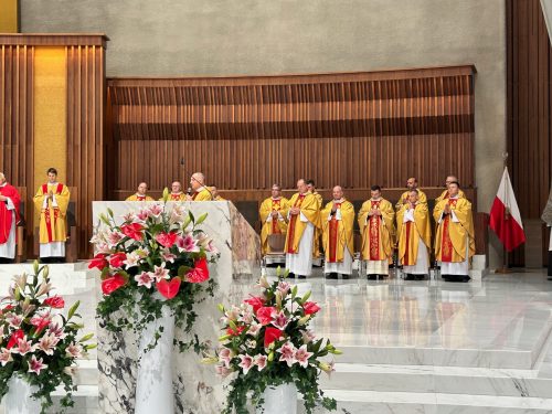 18.10.2025 – Relikwie bł. Stanisława Kostki Starowieyskiego w Świątyni Opatrzności Bożej w Warszawie