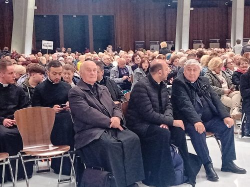 18.10.2025 – Relikwie bł. Stanisława Kostki Starowieyskiego w Świątyni Opatrzności Bożej w Warszawie